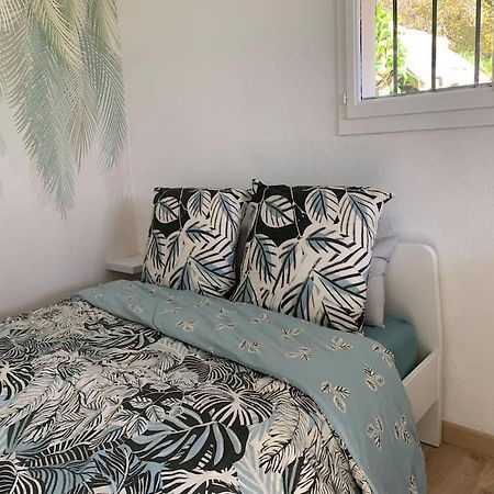Maisonnette Dans Belle Residence Saint-Vallier-de-Thiey Bagian luar foto