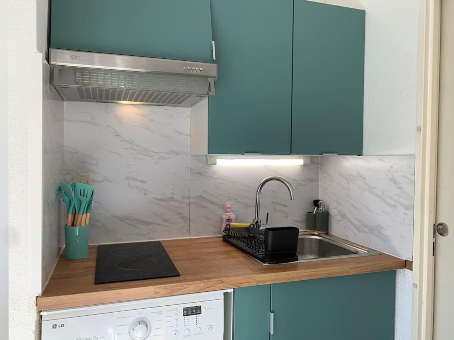 Maisonnette Dans Belle Residence Saint-Vallier-de-Thiey Bagian luar foto