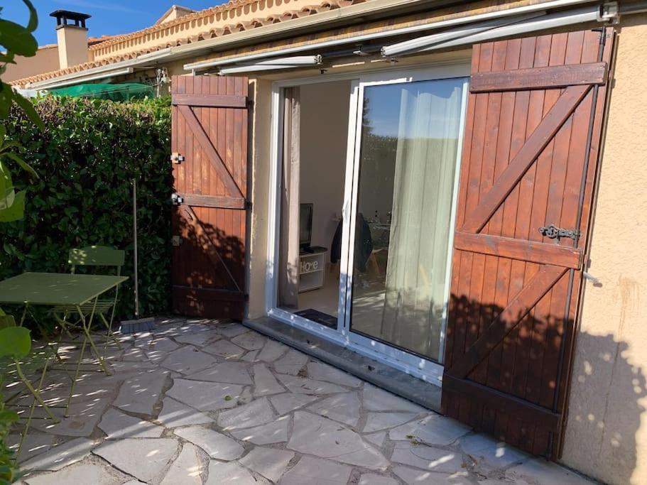 Maisonnette Dans Belle Residence Saint-Vallier-de-Thiey Bagian luar foto